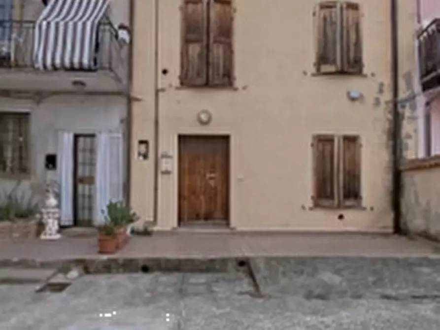 Immagine 5 di Appartamento in vendita  in Via Canova a Almenno San Bartolomeo