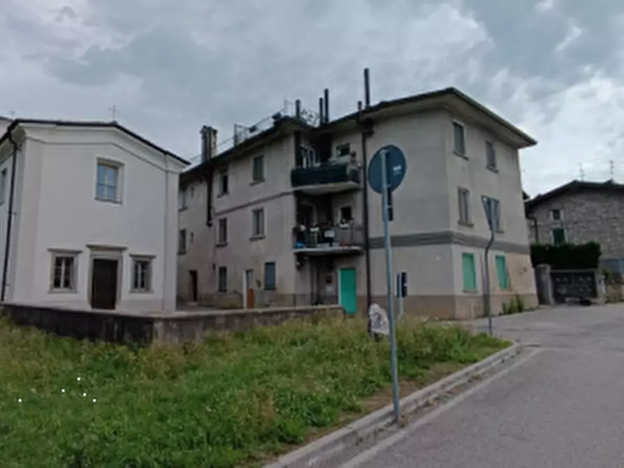 Immagine 2 di Appartamento in vendita  in Via Canova a Almenno San Bartolomeo