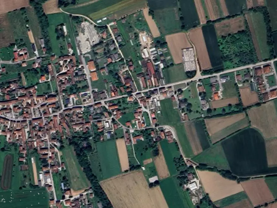 Immagine 13 di Casa indipendente in vendita  in  Via I Maggio a Martignacco