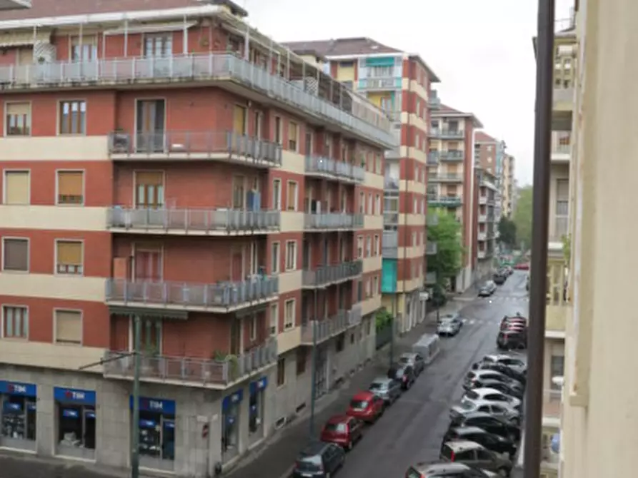 Immagine 5 di Appartamento in vendita  in Via Natale Palli  a Torino