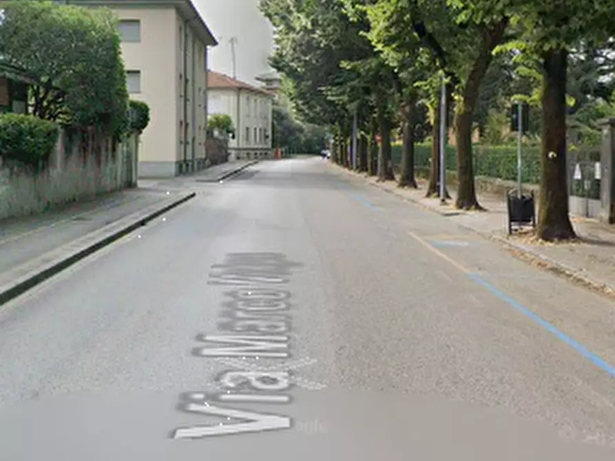 Immagine 10 di Garage in vendita  in Via Marco Volpe a Udine