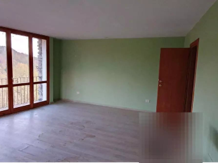 Immagine 12 di Appartamento in vendita  in Via Fuori le Mura a Bagnone