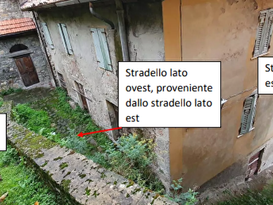 Immagine 6 di Appartamento in vendita  in Via Fuori le Mura a Bagnone