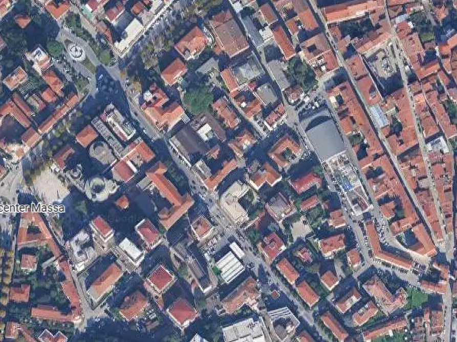 Immagine 4 di Ufficio in vendita  in Via Vincenzo Giudice a Massa