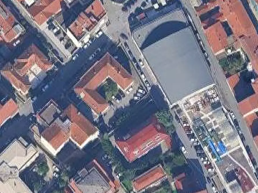 Immagine 2 di Ufficio in vendita  in Via Vincenzo Giudice a Massa