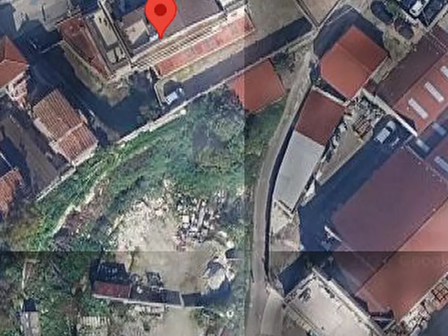 Immagine 11 di Appartamento in vendita  in Via Carriona a Carrara