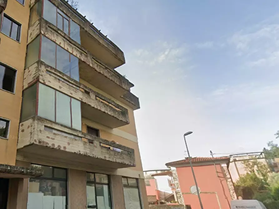 Immagine 2 di Appartamento in vendita  in Via Carriona a Carrara