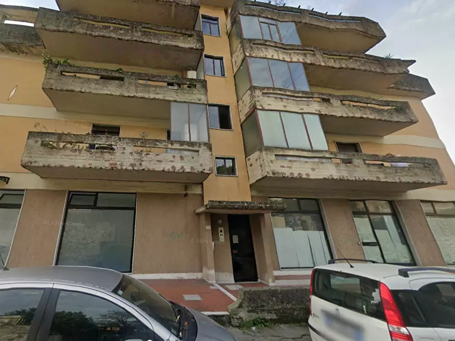 Immagine 4 di Appartamento in vendita  in Via Carriona a Carrara