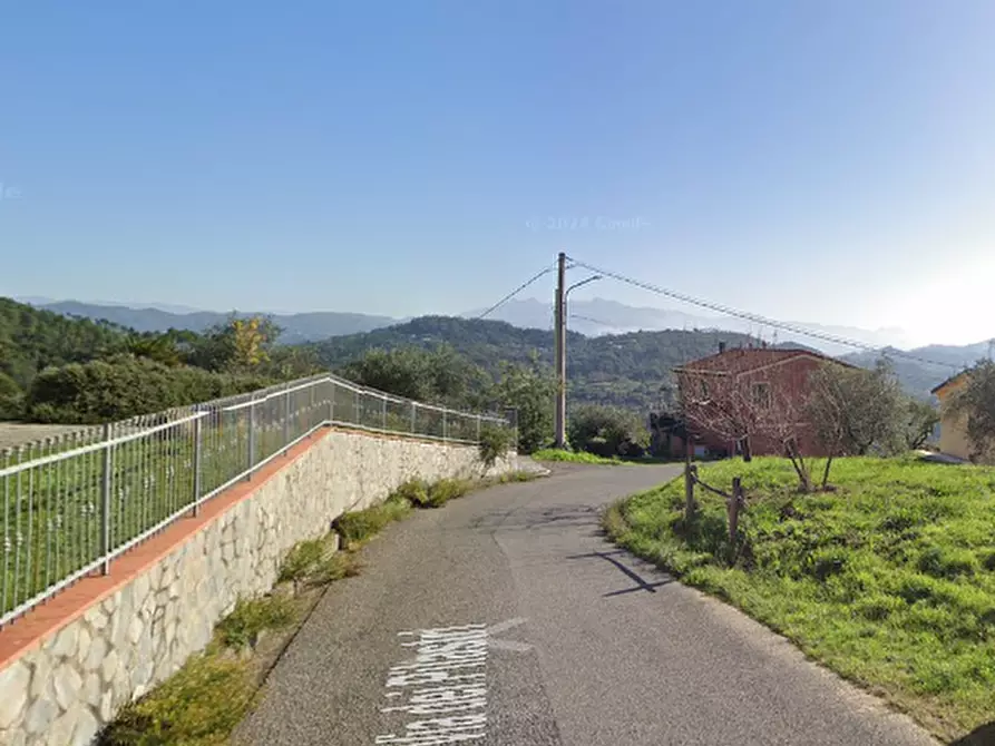 Immagine 10 di Negozio in vendita  in Via dei Pilastri a Fosdinovo