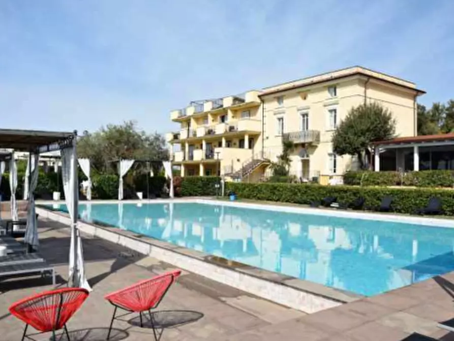 Immagine 2 di Negozio in vendita  in Via dei Pilastri a Fosdinovo