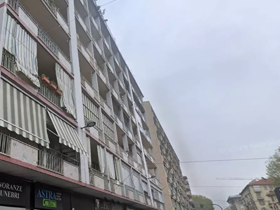 Immagine 17 di Appartamento in vendita  in Corso Giulio Cesare  a Torino