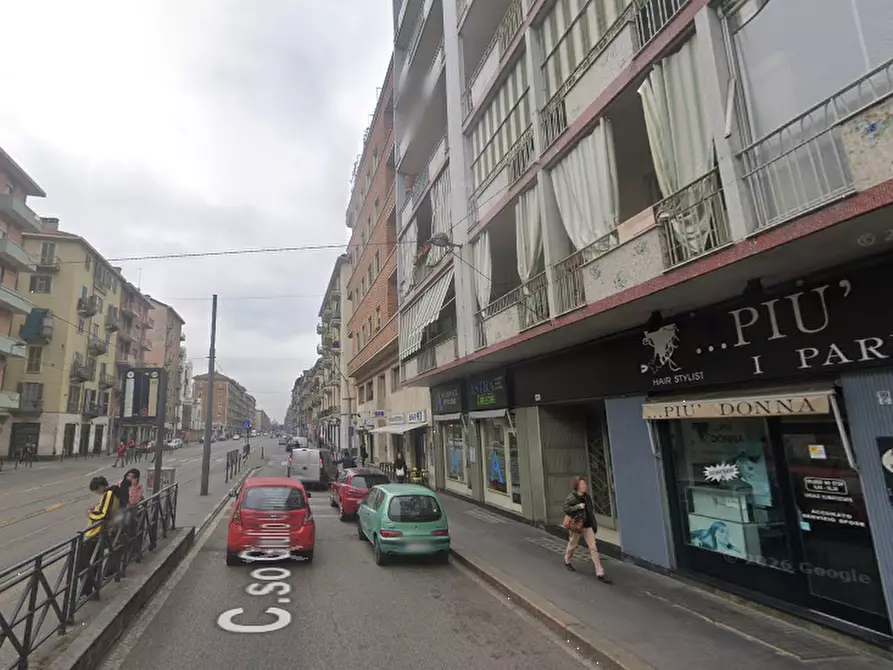 Immagine 18 di Appartamento in vendita  in Corso Giulio Cesare  a Torino