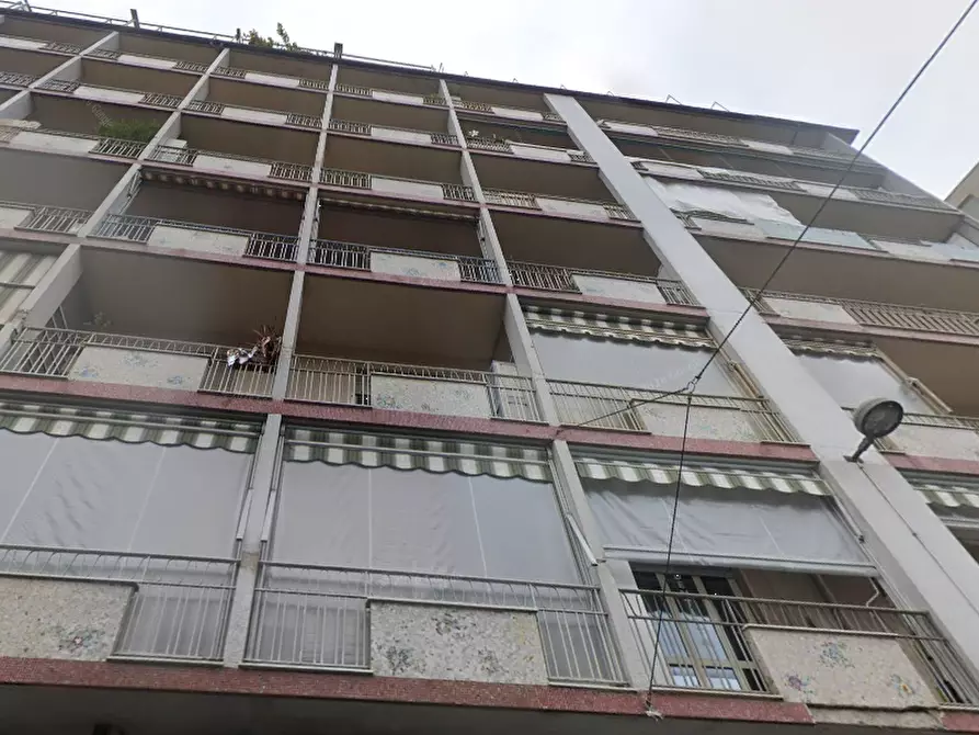 Immagine 21 di Appartamento in vendita  in Corso Giulio Cesare  a Torino