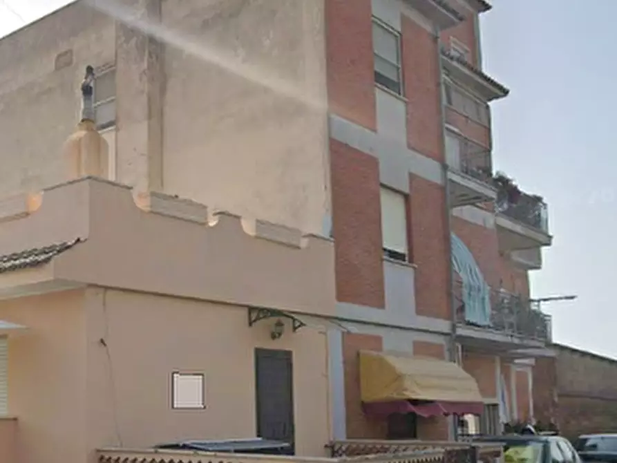 Immagine 14 di Appartamento in vendita  in Via delle Calcare  a Anzio