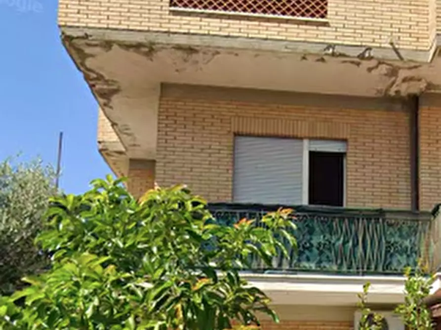 Immagine 20 di Appartamento in vendita  in Via Guido Cavalcanti  a Anzio