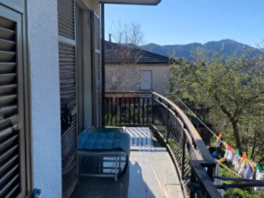 Immagine 3 di Porzione di casa in vendita  in via castoglio a Zeri