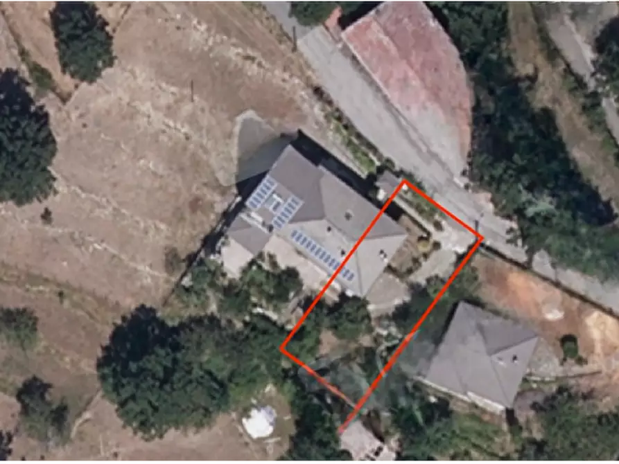 Immagine 9 di Porzione di casa in vendita  in via castoglio a Zeri