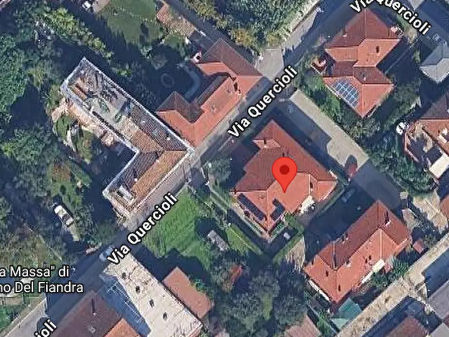 Immagine 8 di Appartamento in vendita  in Via quercioli a Massa