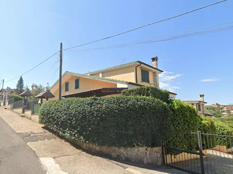 Immagine 19 di Villa in vendita  in Via Guido Reni a Guidonia Montecelio