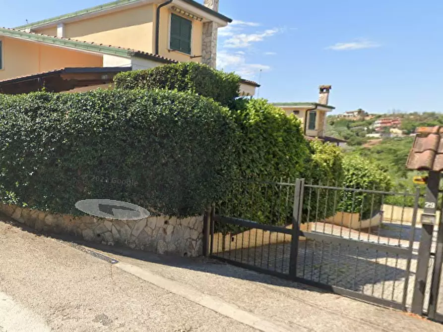 Immagine 21 di Villa in vendita  in Via Guido Reni a Guidonia Montecelio