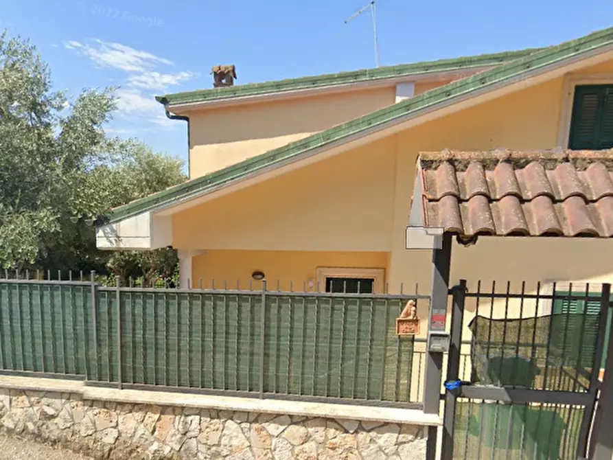 Immagine 26 di Villa in vendita  in Via Guido Reni a Guidonia Montecelio