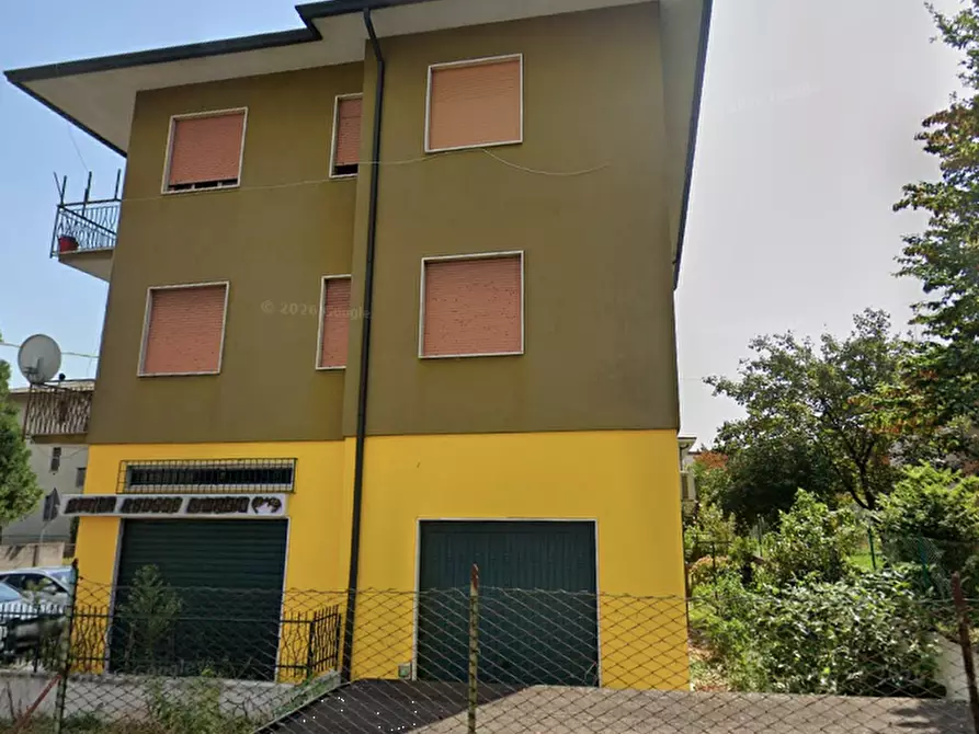 Immagine 20 di Appartamento in vendita  in Via Europa  a Monticello Conte Otto
