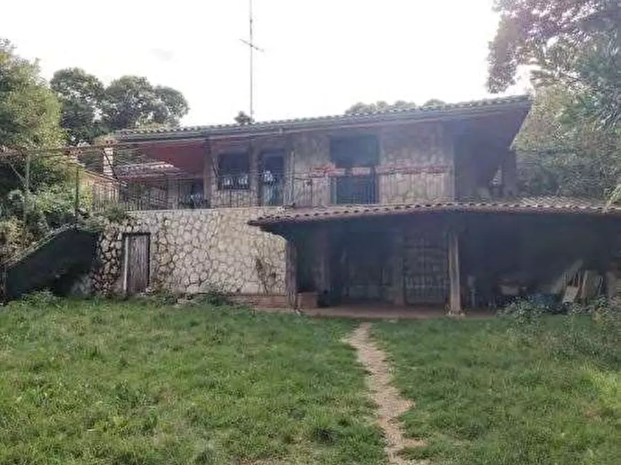 Immagine 1 di Villa in vendita  in Via Mediana a Rocca Priora