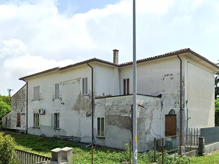 Immagine 2 di Stabile in vendita  in Via Vela Soranzo a Villa Bartolomea