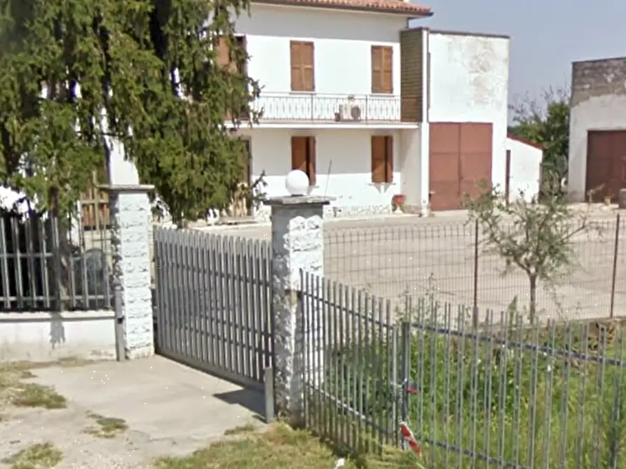 Immagine 8 di Stabile in vendita  in Via Vela Soranzo a Villa Bartolomea