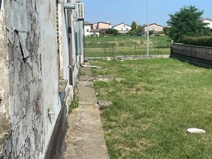 Immagine 19 di Stabile in vendita  in Via Vela Soranzo a Villa Bartolomea