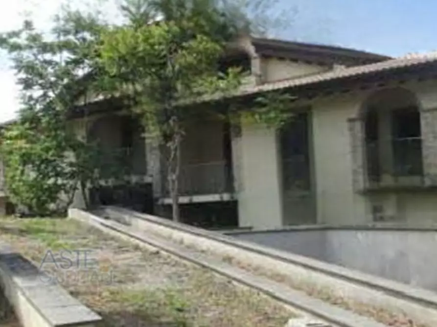 Immagine 1 di Villa in vendita  in Vicolo San Matteo a Roma