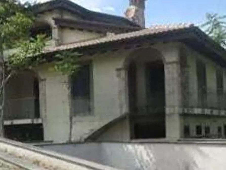 Immagine 2 di Villa in vendita  in Vicolo San Matteo a Roma