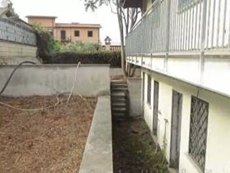 Immagine 11 di Villa in vendita  in Vicolo San Matteo a Roma