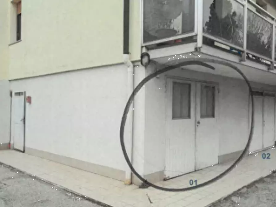 Immagine 4 di Garage in vendita  in Via Triestina a Venezia