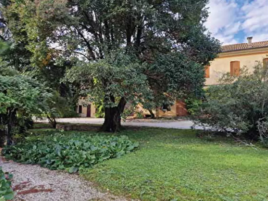 Immagine 28 di Villa in vendita  in Corso Giuseppe Mazzini a Montebelluna