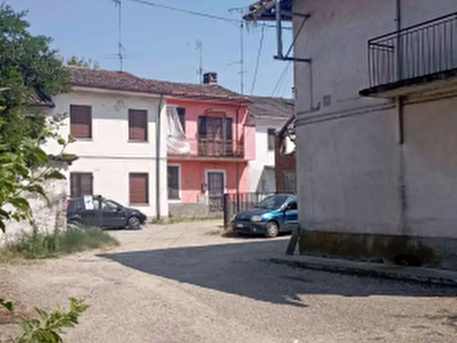 Immagine 4 di Porzione di casa in vendita  in Via Claudia Antoni Traversi a Sannazzaro De' Burgondi