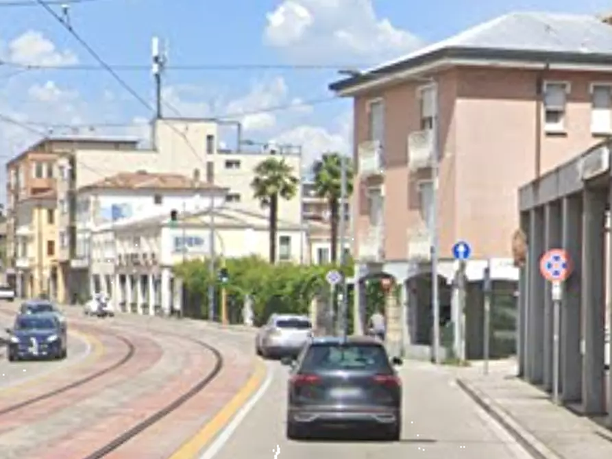 Immagine 5 di Magazzino in vendita  in Via Cavallotti  a Padova