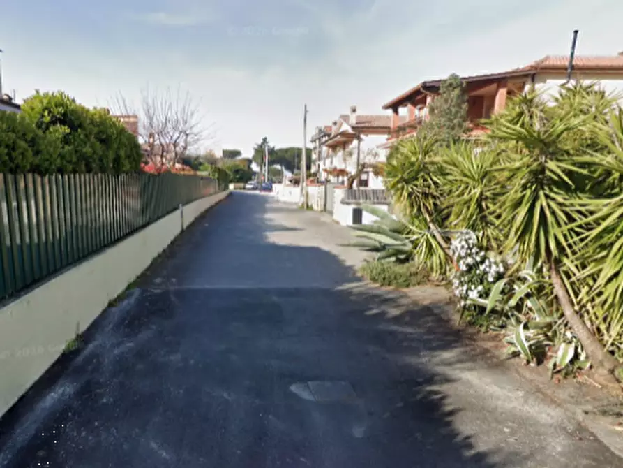 Immagine 11 di Villa in vendita  in Vicolo San Matteo a Roma