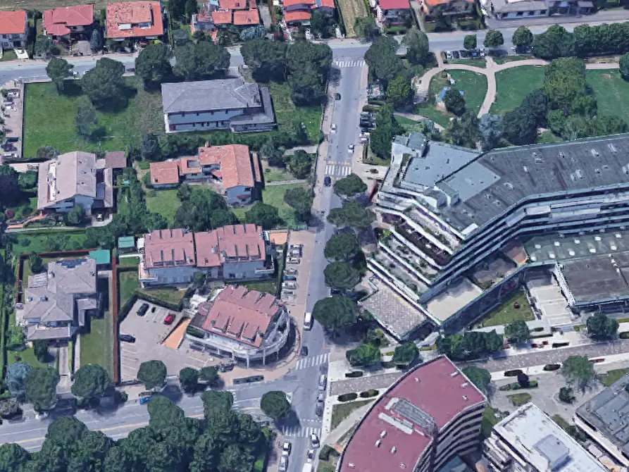 Immagine 9 di Magazzino in vendita  in Via Carducci a Montegrotto Terme