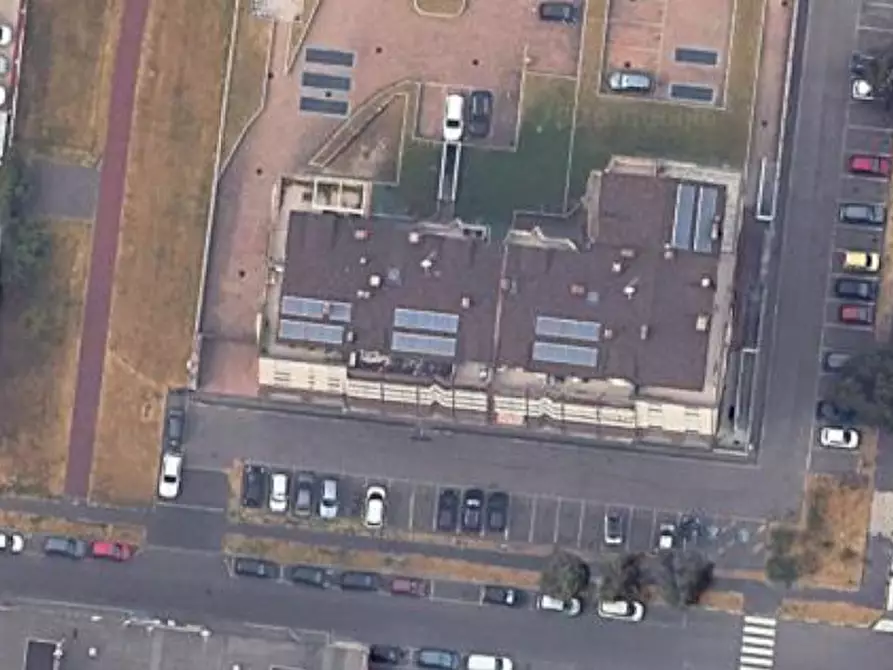 Immagine 8 di Negozio in vendita  in Viale Toscana a Cologno Monzese