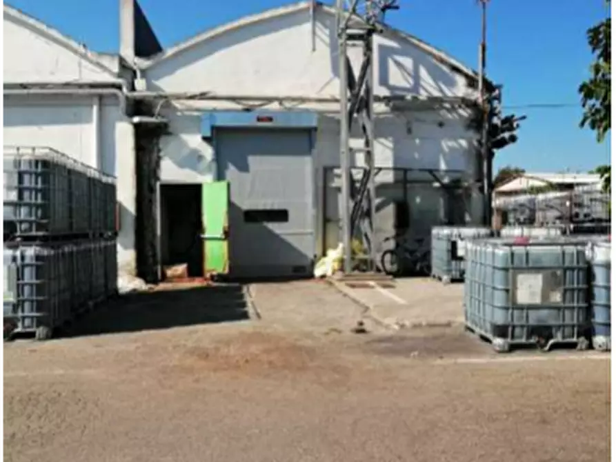 Immagine 8 di Capannone industriale in vendita  in Via Granarolo a Faenza