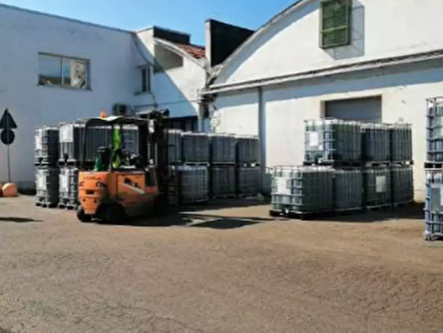 Immagine 10 di Capannone industriale in vendita  in Via Granarolo a Faenza