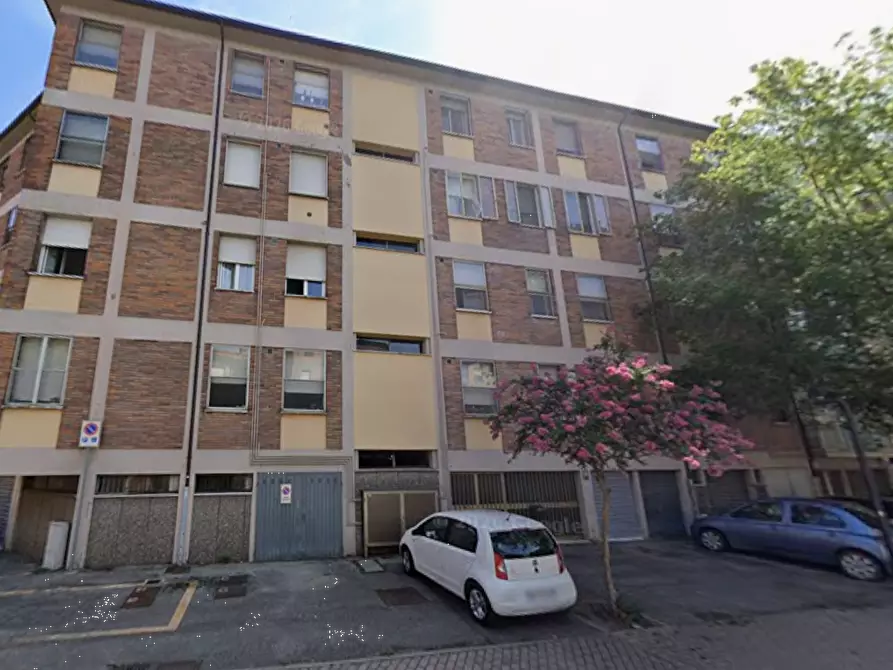 Immagine 1 di Appartamento in vendita  in Via Tommaso Gulli a Ravenna