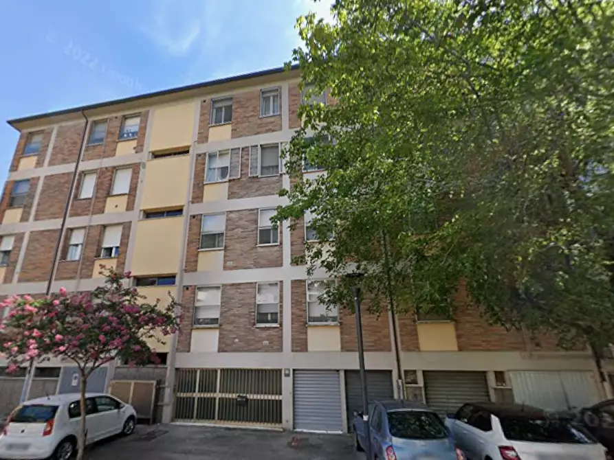 Immagine 2 di Appartamento in vendita  in Via Tommaso Gulli a Ravenna