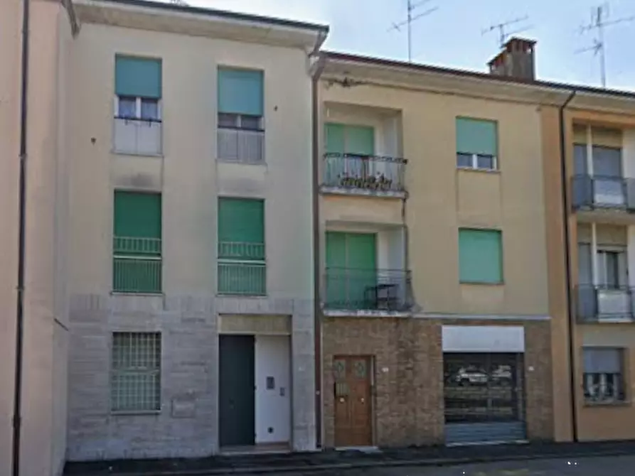 Immagine 3 di Appartamento in vendita  in Piazza Calcagnini a Fusignano