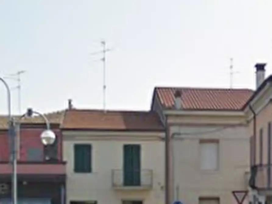 Immagine 10 di Appartamento in vendita  in Piazza Calcagnini a Fusignano