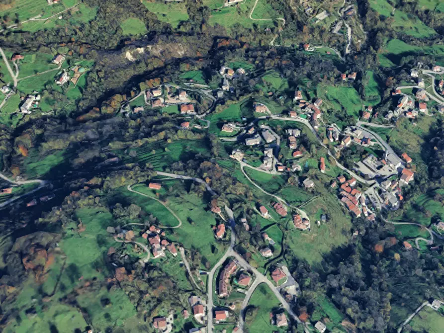 Immagine 10 di Appartamento in vendita  in Via Roccolo a Sant'omobono Imagna