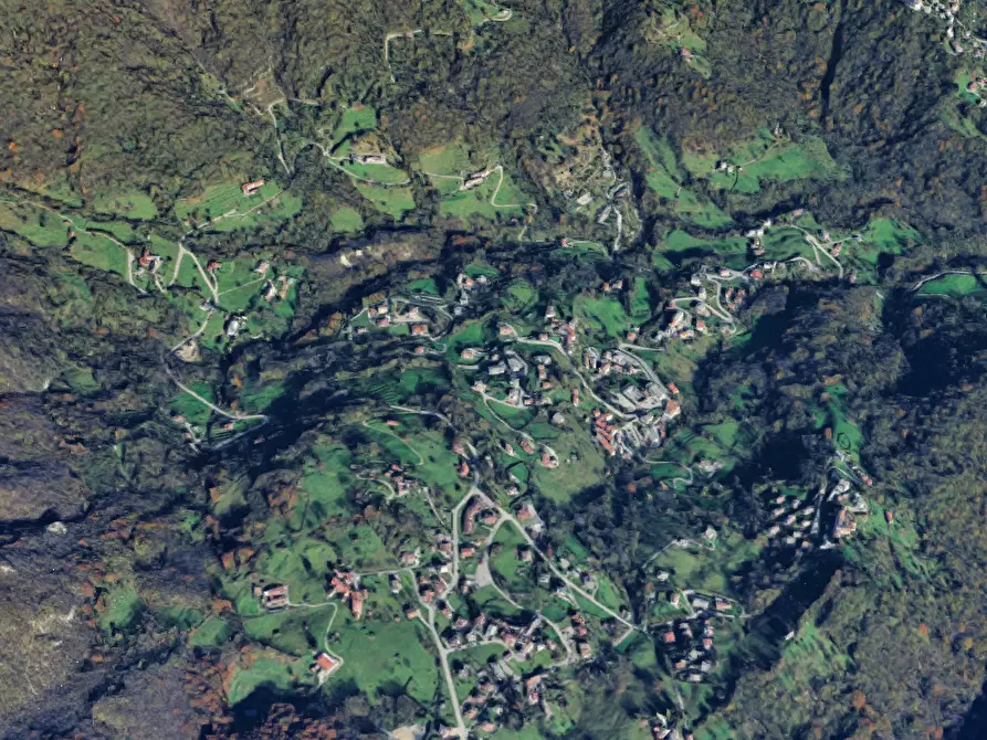 Immagine 13 di Appartamento in vendita  in Via Roccolo a Sant'omobono Imagna