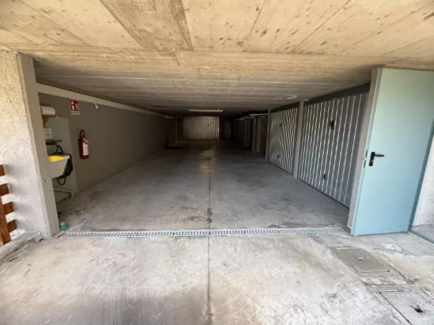 Immagine 5 di Appartamento in vendita  in Via Roccolo a Sant'omobono Imagna