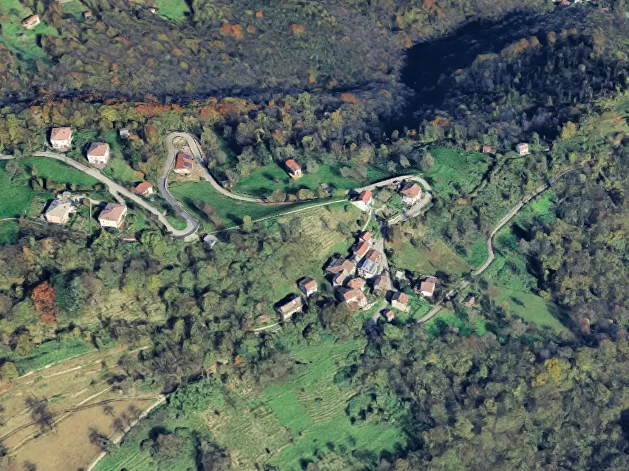 Immagine 13 di Porzione di casa in vendita  in Via Dante Alighieri a Blello